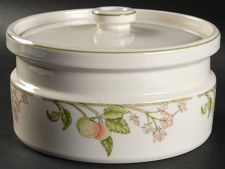 Wild Apple (Granada Sterling Shape) 1.5 Qt Round Covered Casserole