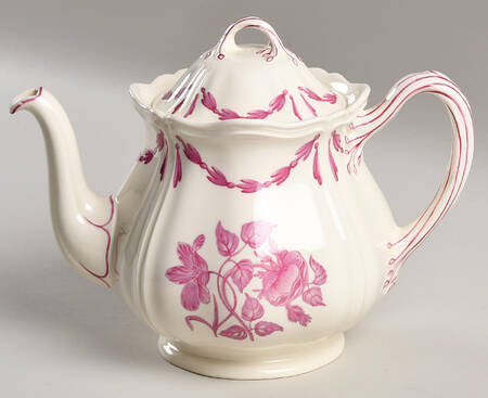 Williamsburg Husk Teapot & Lid