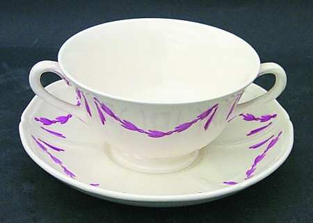 Williamsburg Husk Footed Cream Soup Bowl & Saucer Set