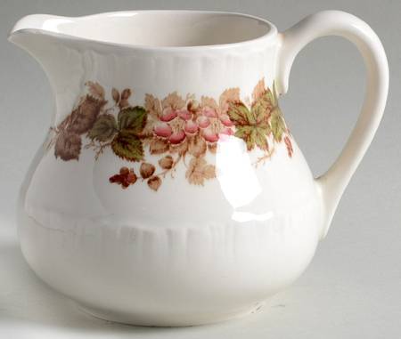 Wildbriar Brown Pink 20 Oz Pitcher