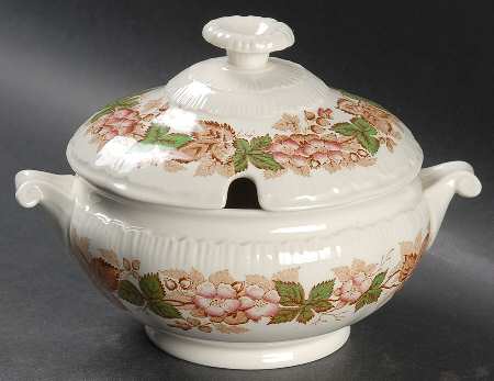 Wildbriar Brown Pink Sauce Boat & Lid