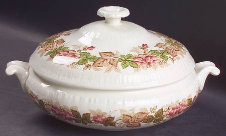 Wildbriar Brown Pink Round Covered Vegetable