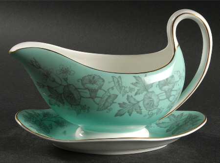 Wildflower Green Gravy Boat with Attached Underplate