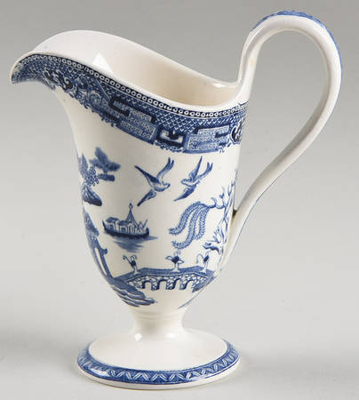 Willow Blue (Older, Smooth) Creamer