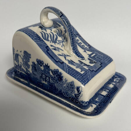 Willow Blue (Older, Smooth) Cheese Dish with Lid (Wedge)