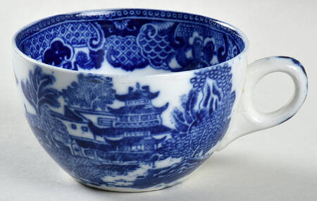 Willow Blue (Older, Smooth) Flat Cup