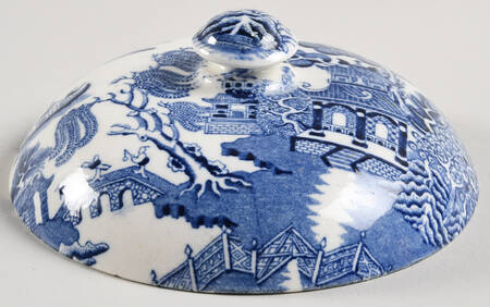 Willow Blue (Older, Smooth) Lid for Soap Box with Strainer
