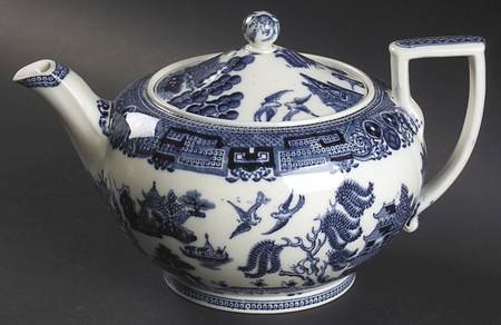 Willow Blue (Older, Smooth) Teapot & Lid