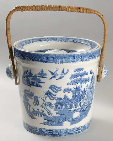 Willow Blue (Older, Smooth) Slop Jar & Lid