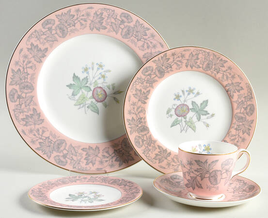 Wildflower Pink 5 Piece Place Setting
