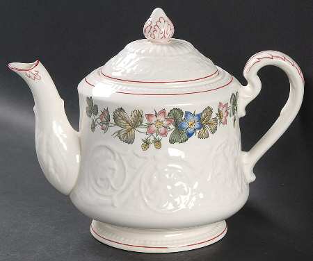 Winchester Teapot & Lid