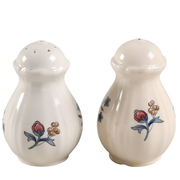 Williamsburg Potpourri Salt & Pepper Set (1&7 Holes)