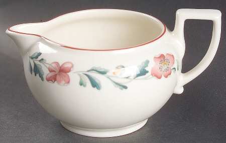 Wild Poppy 146 Shape Creamer