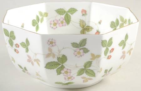 Wild Strawberry (Bone & Oven To Table) 8" Octagonal Serving Bowl
