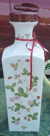 Wild Strawberry (Bone & Oven To Table) Decanter and Stopper