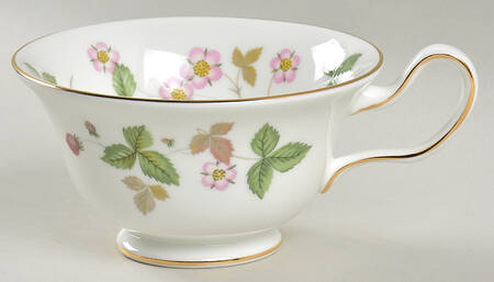 Wild Strawberry (Bone & Oven To Table) Peony Shape Footed Cup