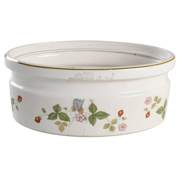 Wild Strawberry (Bone & Oven To Table) 1.25 Quart Oval Covered Casserole No Lid