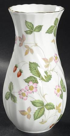 Wild Strawberry (Bone & Oven To Table) 8" Garland Vase