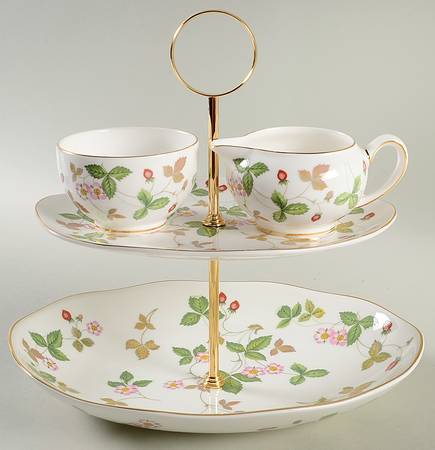 Wild Strawberry (Bone & Oven To Table) 2 Tiered Strawberry Basket(Includes CRM146 & RISM)