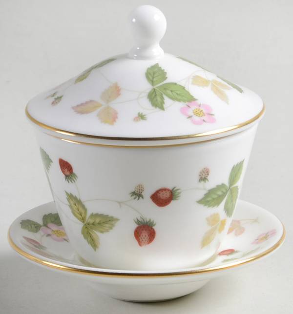Wild Strawberry (Bone & Oven To Table) 3-Piece Pot de Creme with Underplate