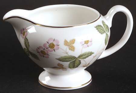 Wild Strawberry (Bone & Oven To Table) Leigh Shape Mini Creamer
