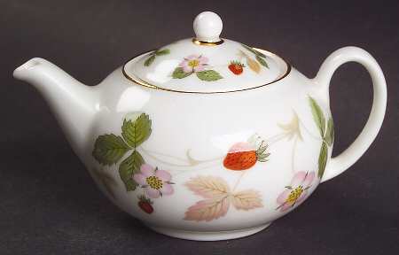 Wild Strawberry (Bone & Oven To Table) Miniature Teapot & Lid