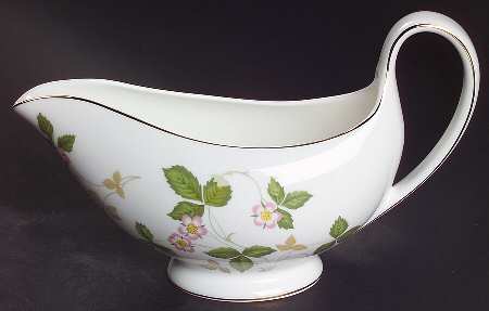 Wild Strawberry (Bone & Oven To Table) Gravy Boat
