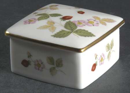 Wild Strawberry (Bone & Oven To Table) Square Box with Lid