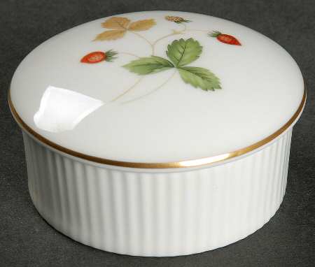 Wild Strawberry (Bone & Oven To Table) 2" Round Box & Lid