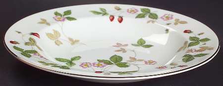 Wild Strawberry (Bone & Oven To Table) Large Rim Soup Bowl
