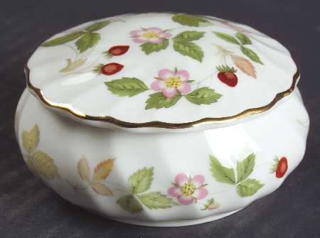 Wild Strawberry (Bone & Oven To Table) 2" Round Box & Lid