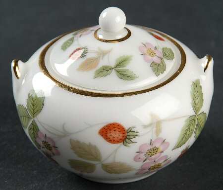 Wild Strawberry (Bone & Oven To Table) Miniature Sugar Bowl & Lid