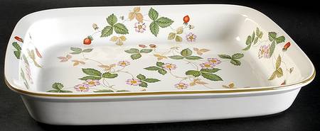 Wild Strawberry (Bone & Oven To Table) 13"  Rectangular Baker