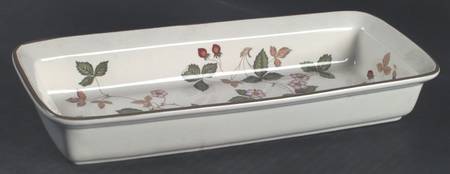 Wild Strawberry (Earthenware) Narrow Roaster