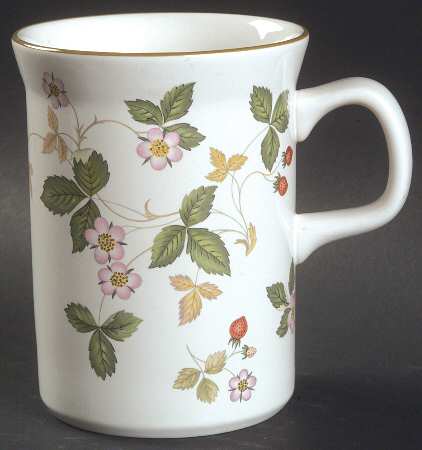 Wild Strawberry (Earthenware) Mug