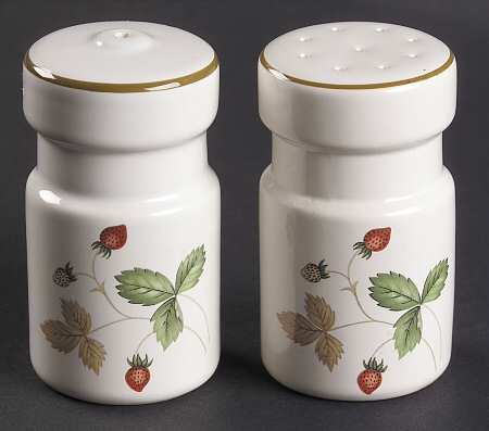 Wild Strawberry (Earthenware) Salt & Pepper Set