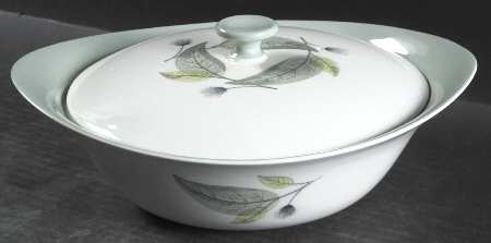 Woodbury Round Covered Vegetable