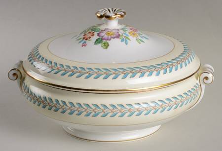 Woodstock (Gold Trim) Round Covered Vegetable
