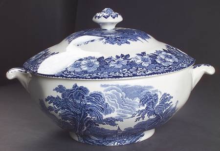 Woodland Tureen & Lid