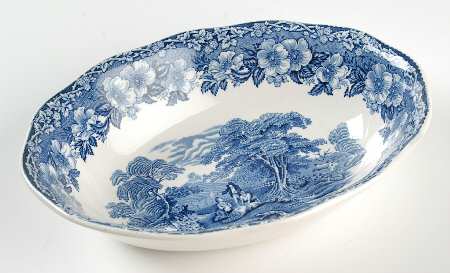 Woodland 9" Oval Vegetable Bowl
