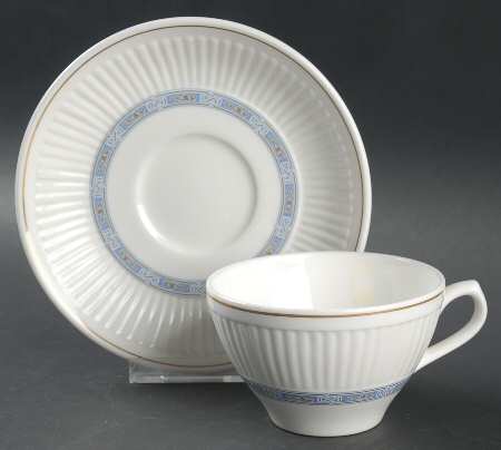 WW25 Flat Cup & Saucer Set