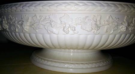 WW73 Footed Bowl