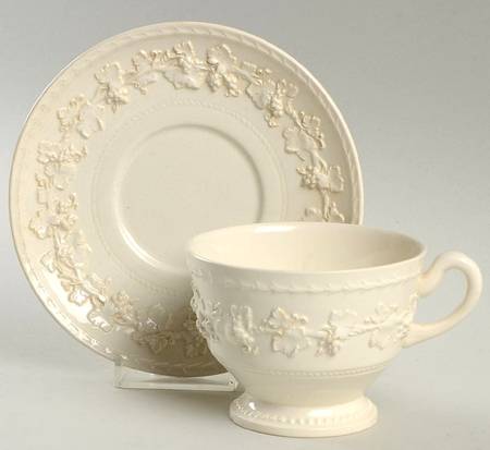 WW73 Footed Cup & Saucer Set