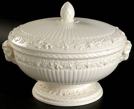 2804 (Edme, All Cream) Round Covered Vegetable