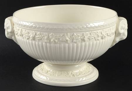 2804 (Edme, All Cream) Large Footed Salad Serving Bowl