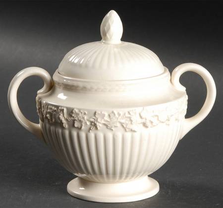 2804 (Edme, All Cream) Sugar Bowl & Lid