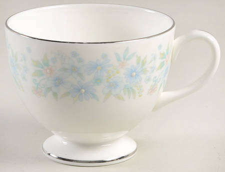Wyndham Footed Cup