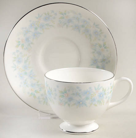 Wyndham Footed Cup & Saucer Set