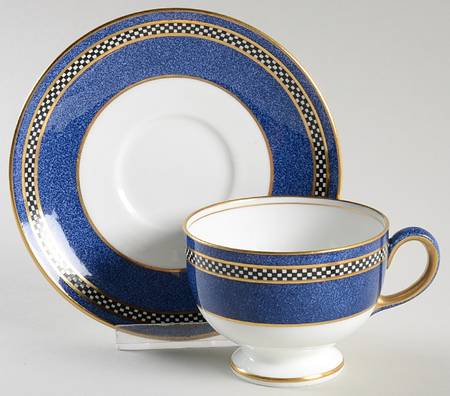 X9764 Footed Cup & Saucer Set