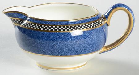 X9764 Creamer